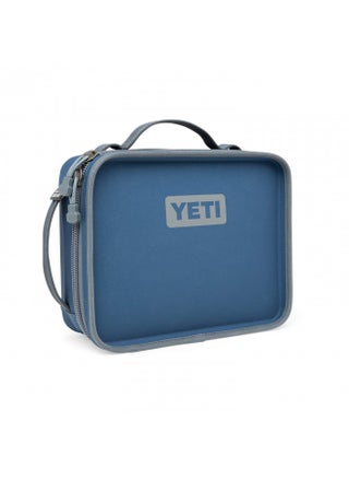 YETI Daytrip Lunch Box, Navy - pzsku/ZAB11B276C4C7D6096078Z/45/_/1728458808/a3a72e3f-75a8-46d6-b356-9e42ba39f66a