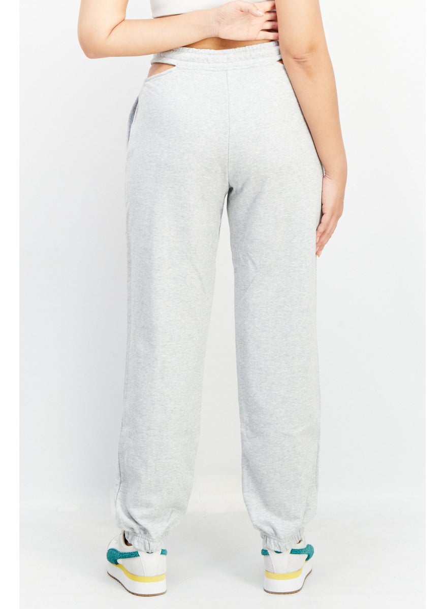 PUMA Women Relaxed Fit Drawstring Brand Logo Sweatpants, Light Grey Heather  - Image 2