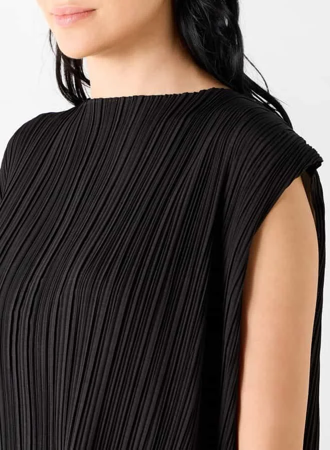 Iconic Iconic Textured Sleeveless Top with Cut-Out Detail