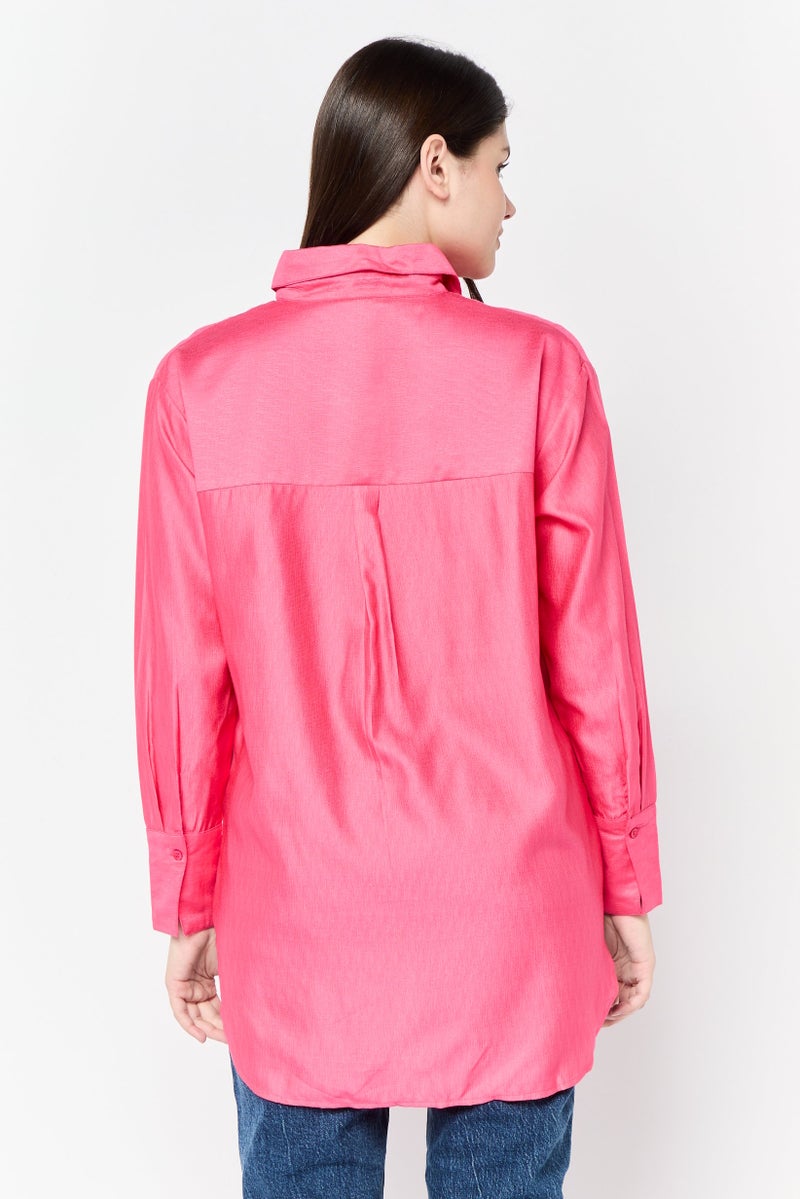 Juicy Couture قميص نسائي بأكمام طويلة وياقة منتشرة، وردي - Image 2