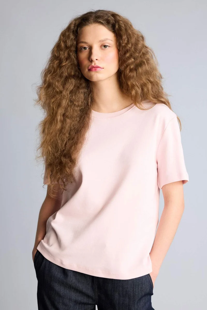 ديفاكتو Regular Fit Crew Neck Short Sleeve T-Shirt