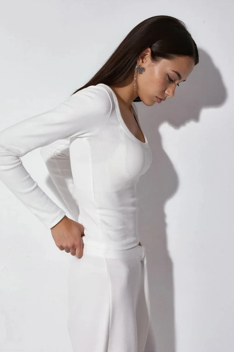 بوسيم BUSEM Women's Ribbed Slim-Fit Long-Sleeve Top