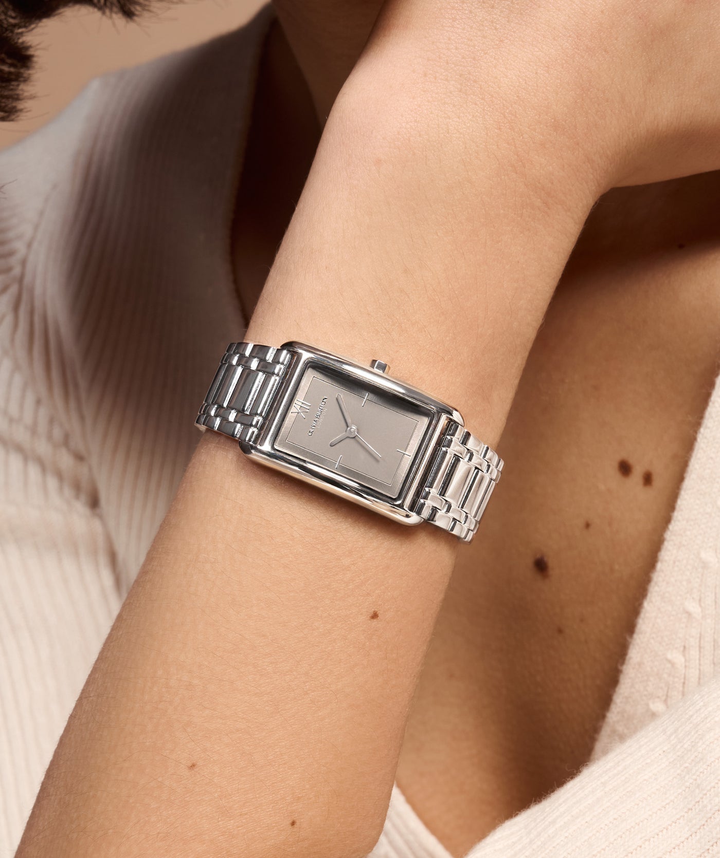 ساعة جروف بحزام ستانلس ستيل تناظرية