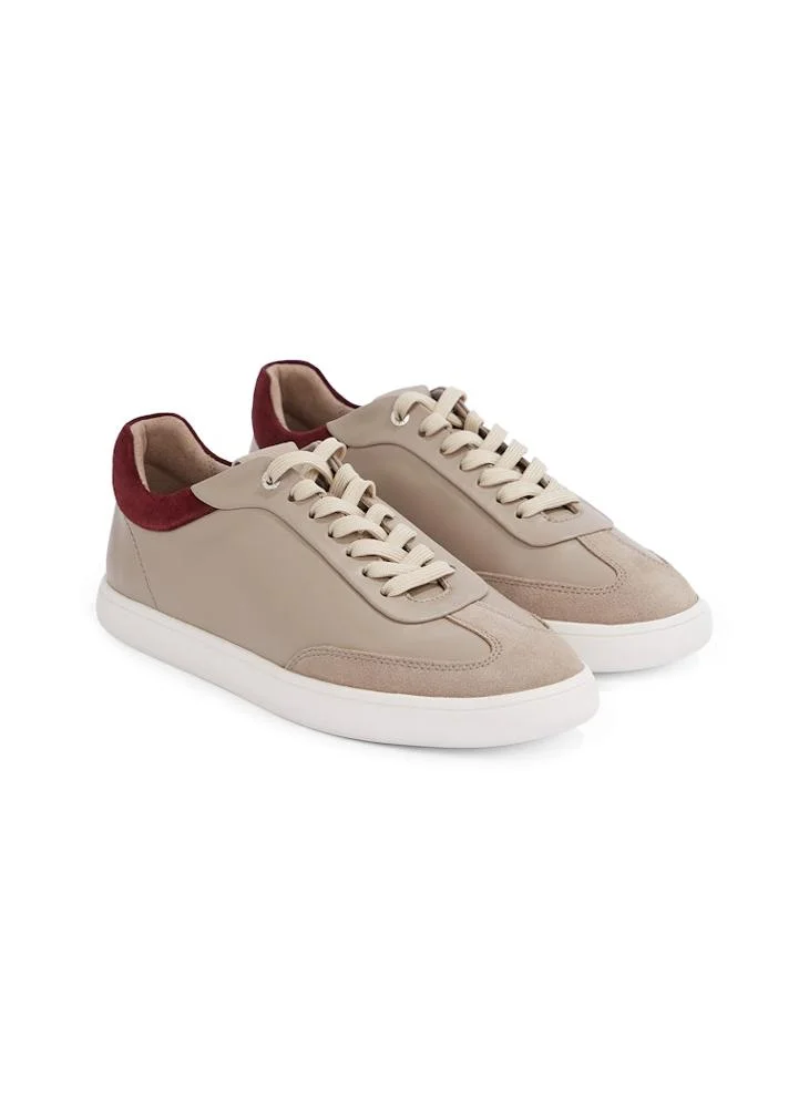 CALVIN KLEIN Lace Up Low Top Sneakers