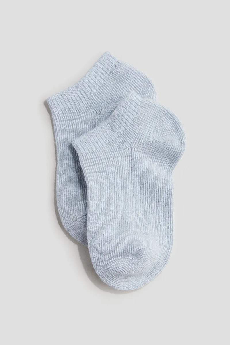 اتش اند ام جوارب رياضية عبوة من 5 قطع