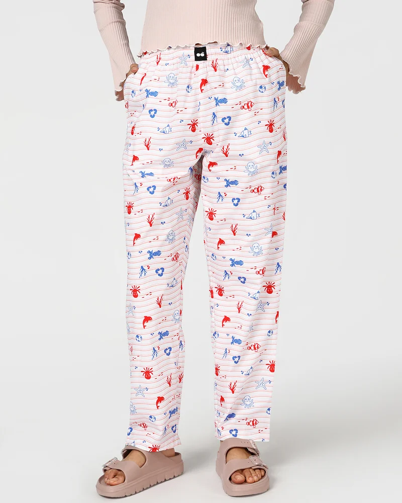 بيواكوف Women's White All Over Printed Pyjamas