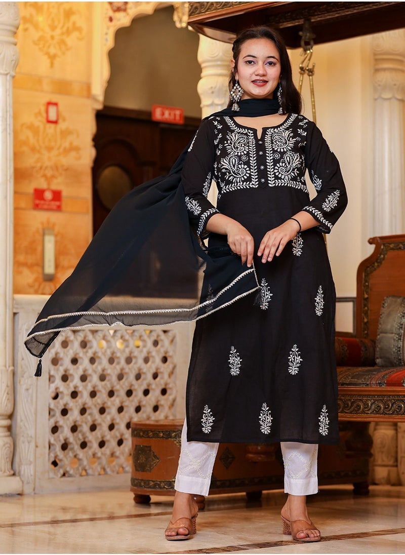 Black Lucknowi Chikankari Kurta Pant Set with Dupatta - pzsku/ZAB24F8D6F43291939BB6Z/45/_/1739427246/afa4cab3-a1e6-457f-bebd-52461a13b1f9