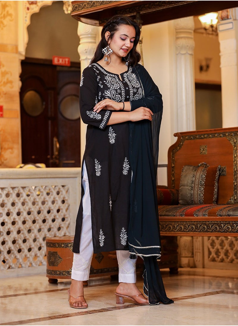 Black Lucknowi Chikankari Kurta Pant Set with Dupatta - pzsku/ZAB24F8D6F43291939BB6Z/45/_/1739427286/cb074896-b6d6-471f-a1ef-0ef12bc764d2