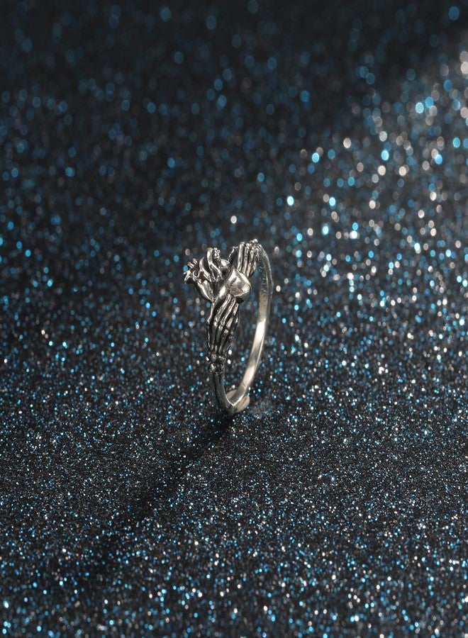 AVECON Claddagh Rings for Women, Gothic Skeleton Hands with Anatomical Heart Skull Stackable Statement Ring, Unique Jewelry Gift, Size 9 - Image 5