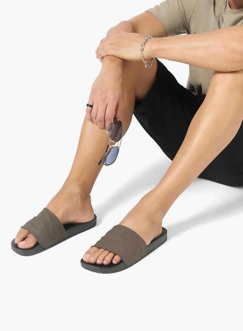 Seventy Five Texture Detail Casual Slides