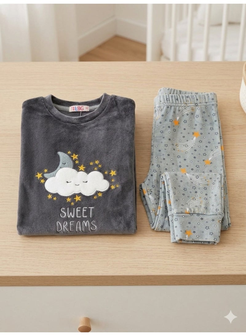 Summer Baby Pajama Set for 4-Year-Old Toddlers with Soft Velvet Fabric Lightweight & Cozy Sleepwear Outfit for Comfortable Everyday Use - Image 2