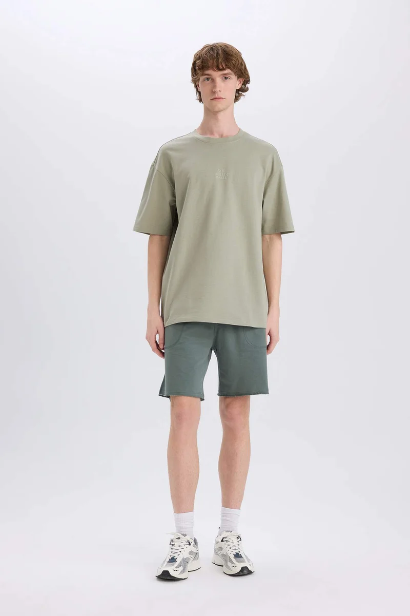 ديفاكتو Cotton Boxy Fit Crew Neck Back Printed T-Shirt