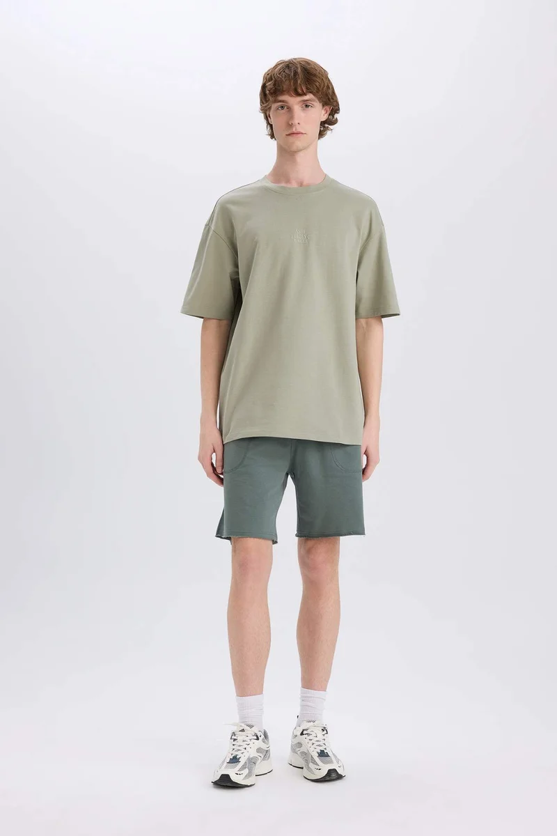 ديفاكتو Cotton Boxy Fit Crew Neck Back Printed T-Shirt