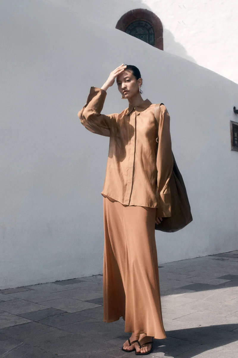 اتش اند ام تنورة ماكسي من الشيفون