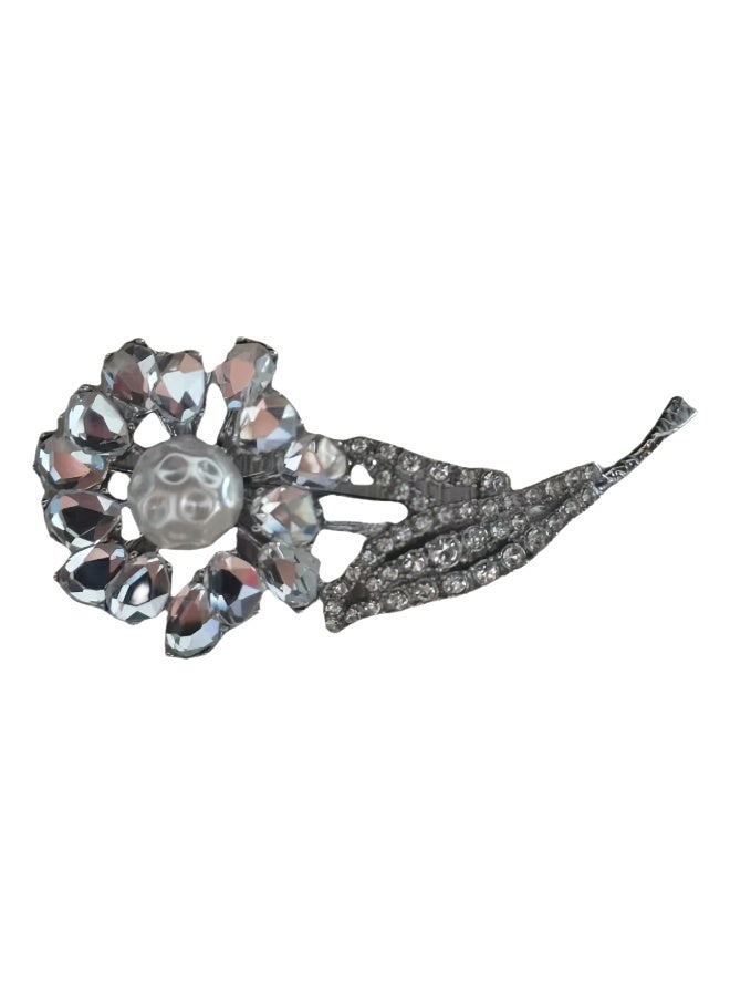 LumiArk Vintage Flower - Shaped Brooch - Image 1