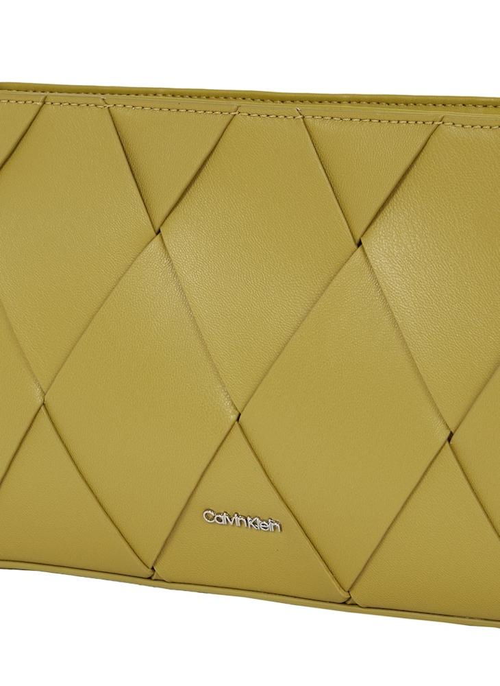 CALVIN KLEIN ELONGATED SHOULDER BAG  - Image 3