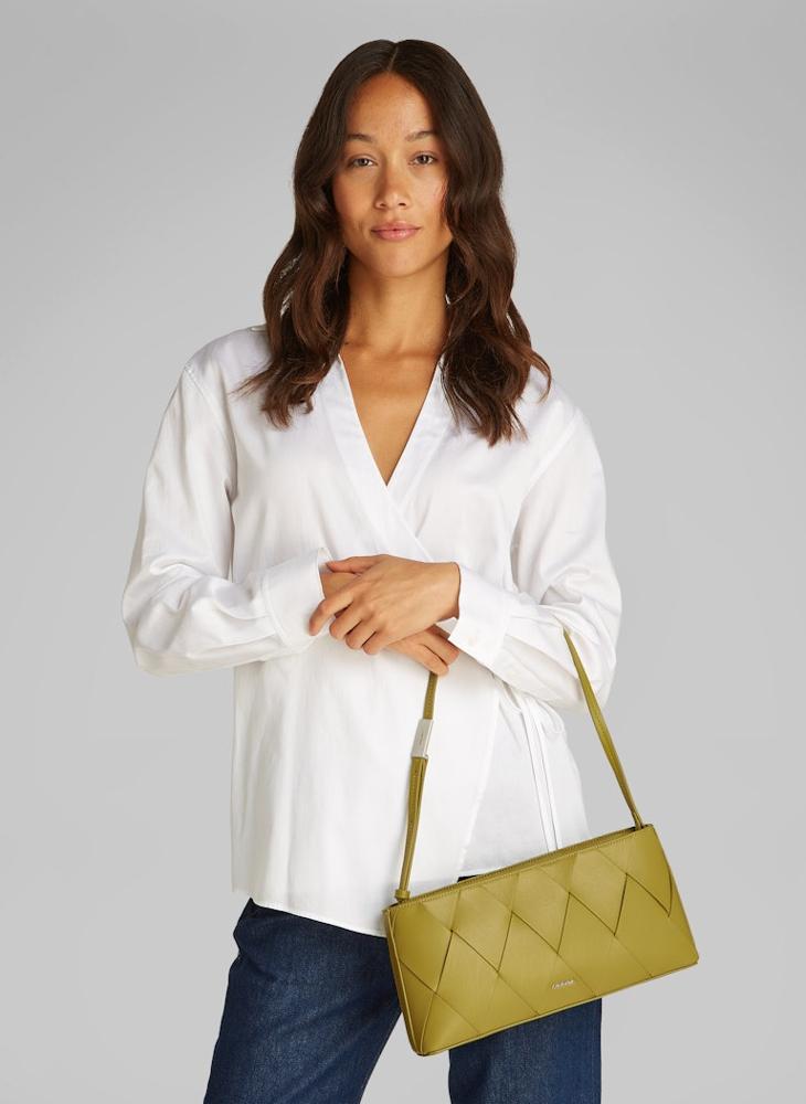 CALVIN KLEIN ELONGATED SHOULDER BAG  - Image 5