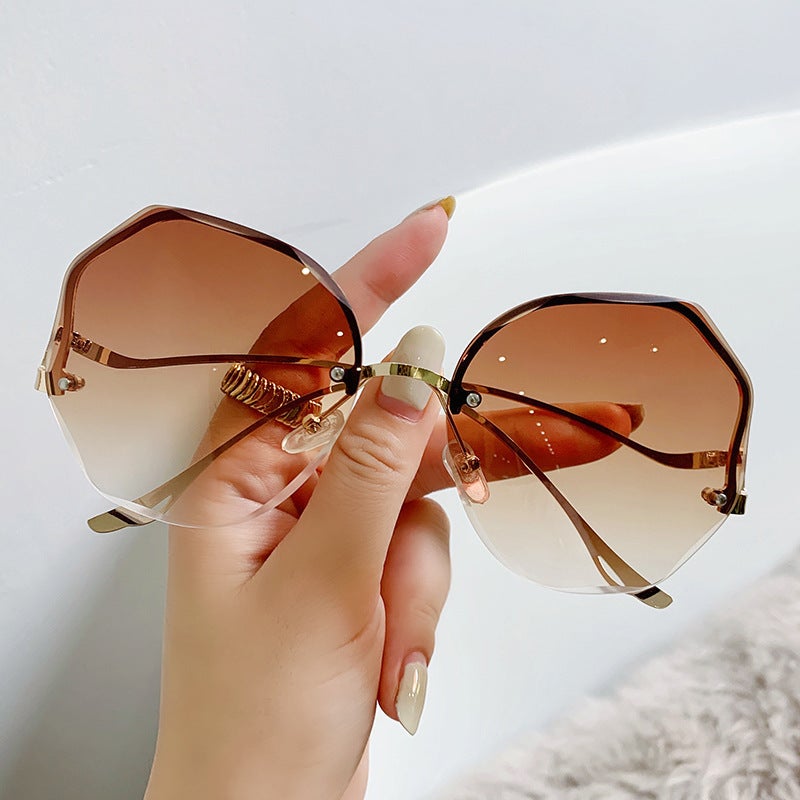 Sunglasses Women'S Ins2025 Year New Round Face Korean Fashionable Fashion Sunglasses Anti-Ultraviolet Big Face Slimming Summer - Image 1