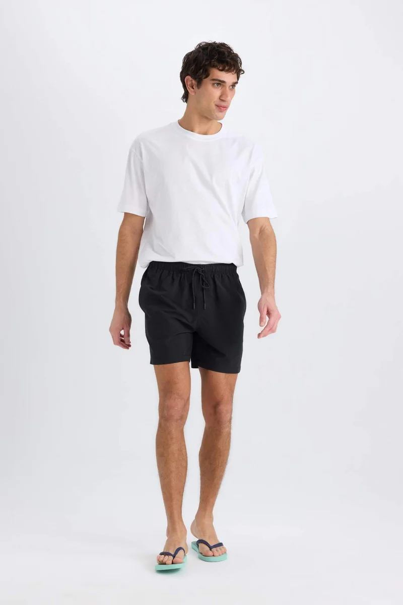 ديفاكتو Mesh Lined Short Length Swim Shorts