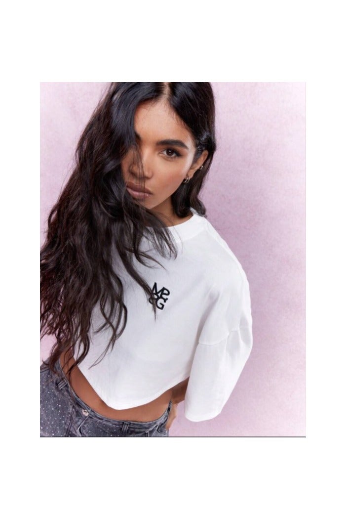 Shein Street style embroidered cotton T-shirt with a runaway shoulder cut and a loose, cropped fit.  - Image 3