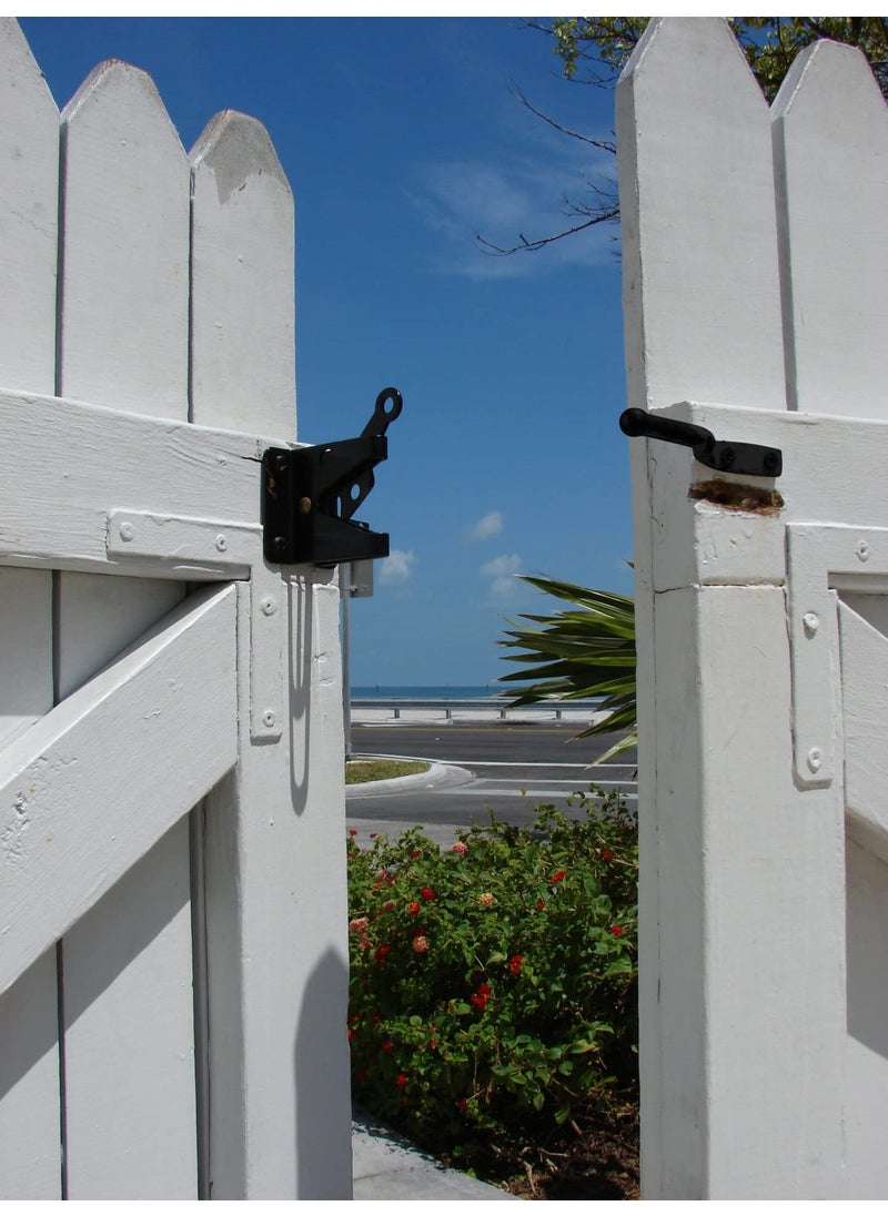Richelieu Richelieu Hardware 301FBR 4 13/16-inch (123 mm) Automatic Gate Latch, Black  - Image 2