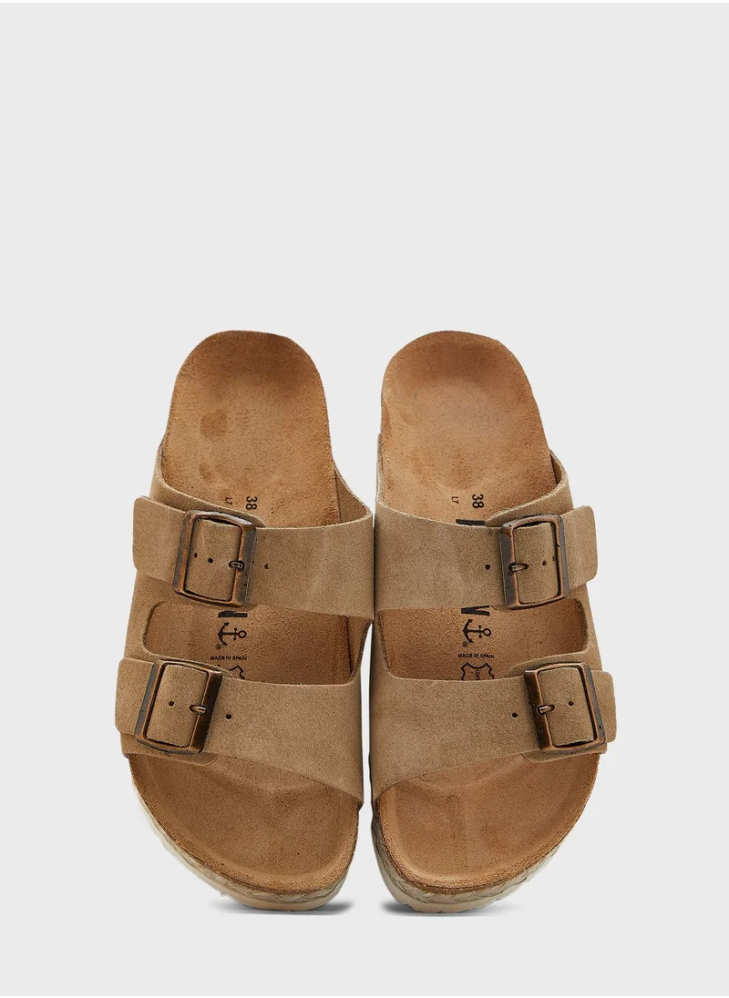 BAYTON Benalla Flat Sandals