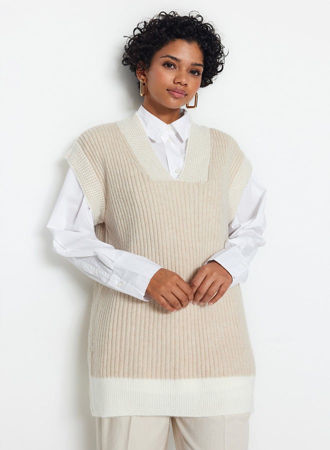 trendyol Stone Color Block V Neck Thessaloniki Knitwear Sweater - Image 1