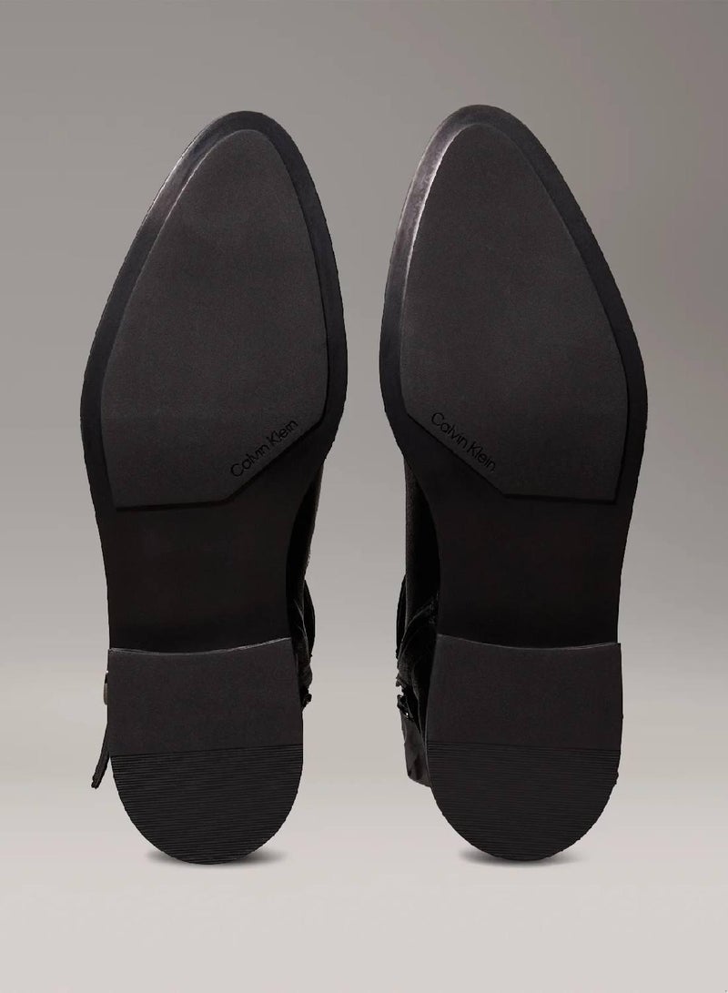 كالفن كلاين حذاء بوت بطول الكاحل من الجلد بكعب عال - Image 5