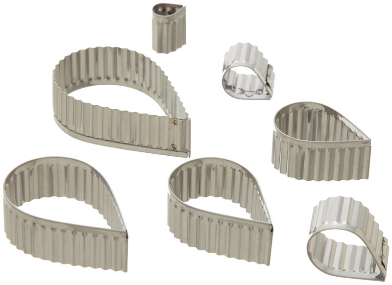 Ateco Fluted Edge Tear Drop Cutters in Graduated Sizes, Stainless Steel, 7 Pc Set - Image 2