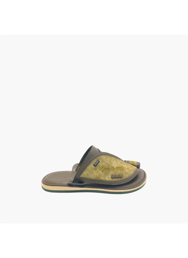 الواحة Men's Embroidered Slip-On Arabic Sandals with Toe Loop