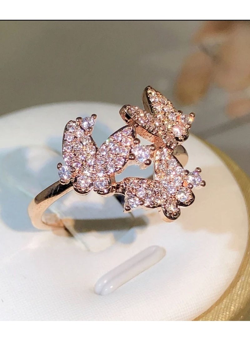 استراتيجية خاتم مرصع بالزركونيا من الفولاذ الإسترليني مع تلوين ذهبي - Image 1