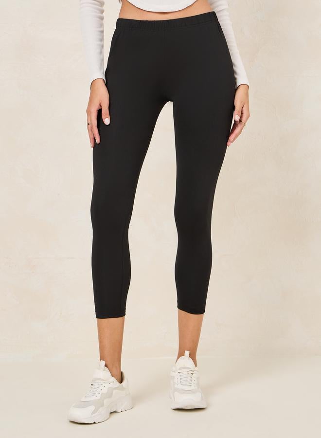 Styli Basic Elastic Waistband Crop Leggings - Image 1