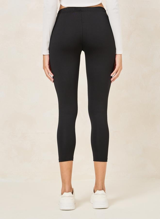 Styli Basic Elastic Waistband Crop Leggings - Image 4