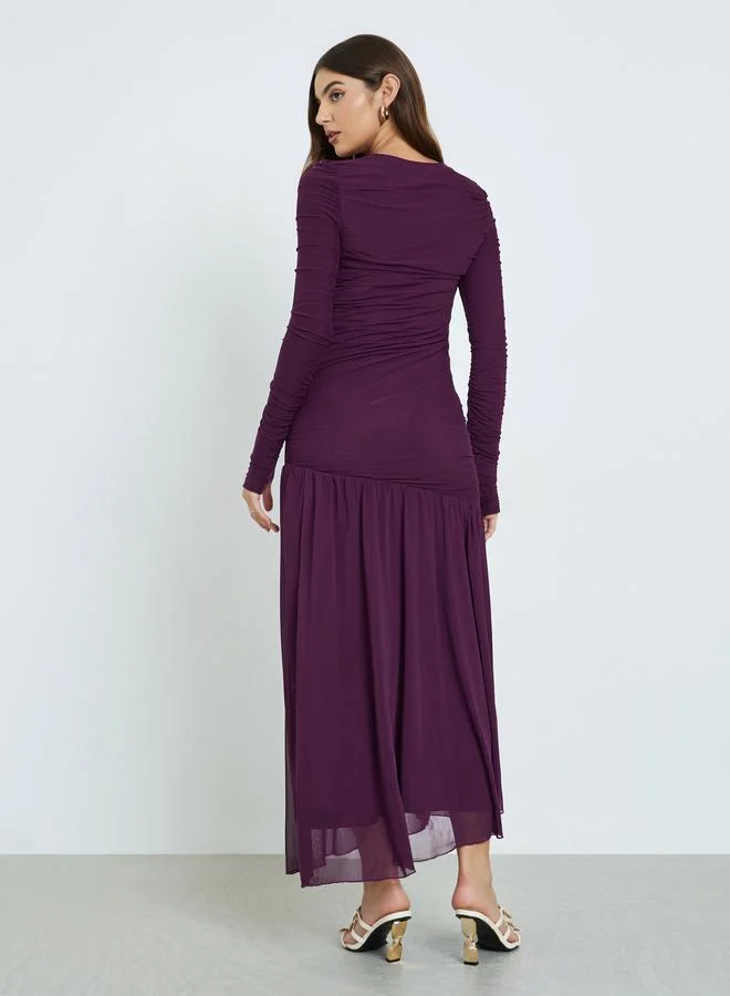 ستايلي فستان طويل بحافة شبكية مكشكشة