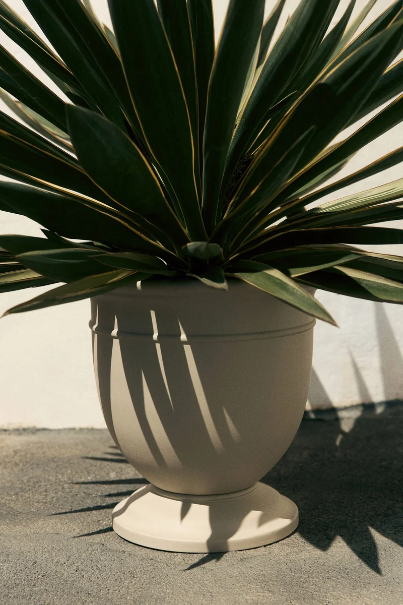H&M Large metal plant pot