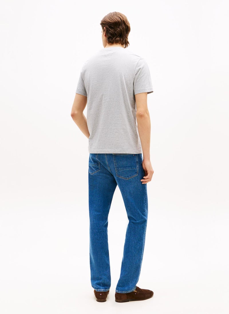 تومي هيلفيغر تيشيرت برقبة مستديرة وشعار وقصة مريحة - Image 2