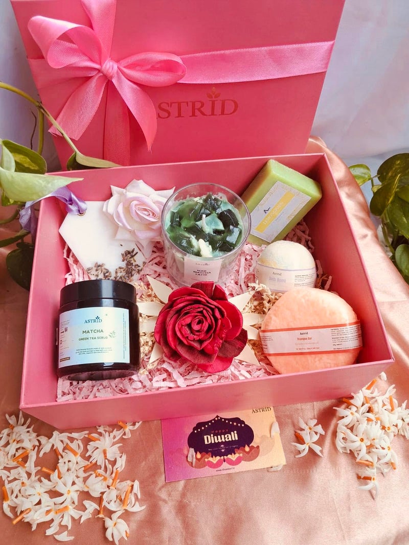 Astrid Aromatherapy Self-Care Festive Glow Gift Box by Astrid | Handmade Gifting | Green Tea Mask, Shampoo bar, Bath Bomb, Handmade Soap - Image 1
