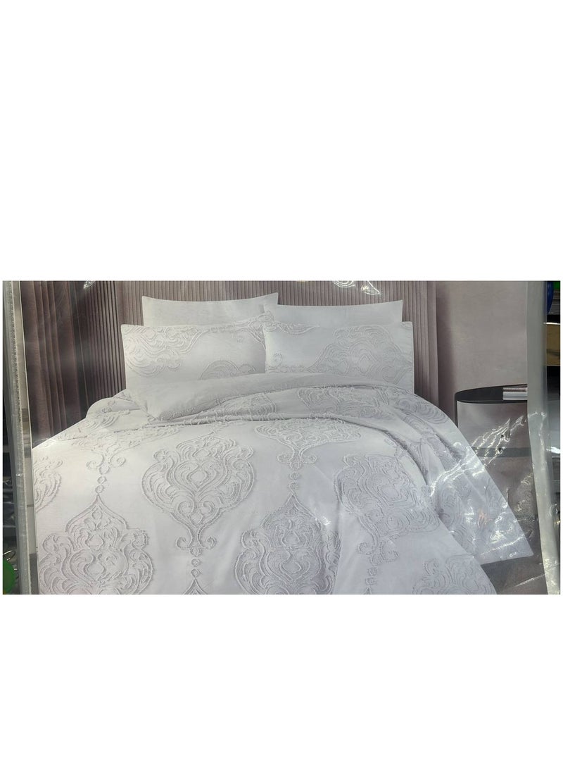 Generic King Size Duvet Set Embroidered Design Duvet 220x240 cm Fitted Sheet 200x200 cm Pillow Covers 50x75 cm 