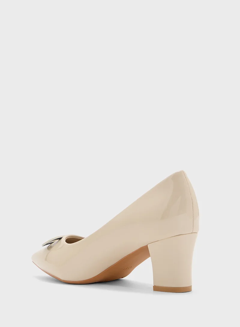 SD.Felano Mid Block Heel Pointed Pump