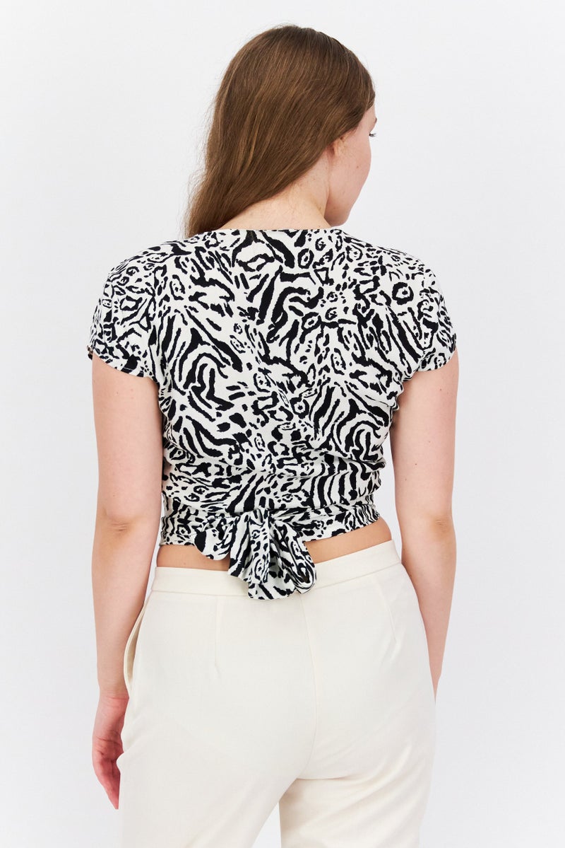 Etam Women Split Neck Cap Sleeve Allover Print Top, Black - Image 3