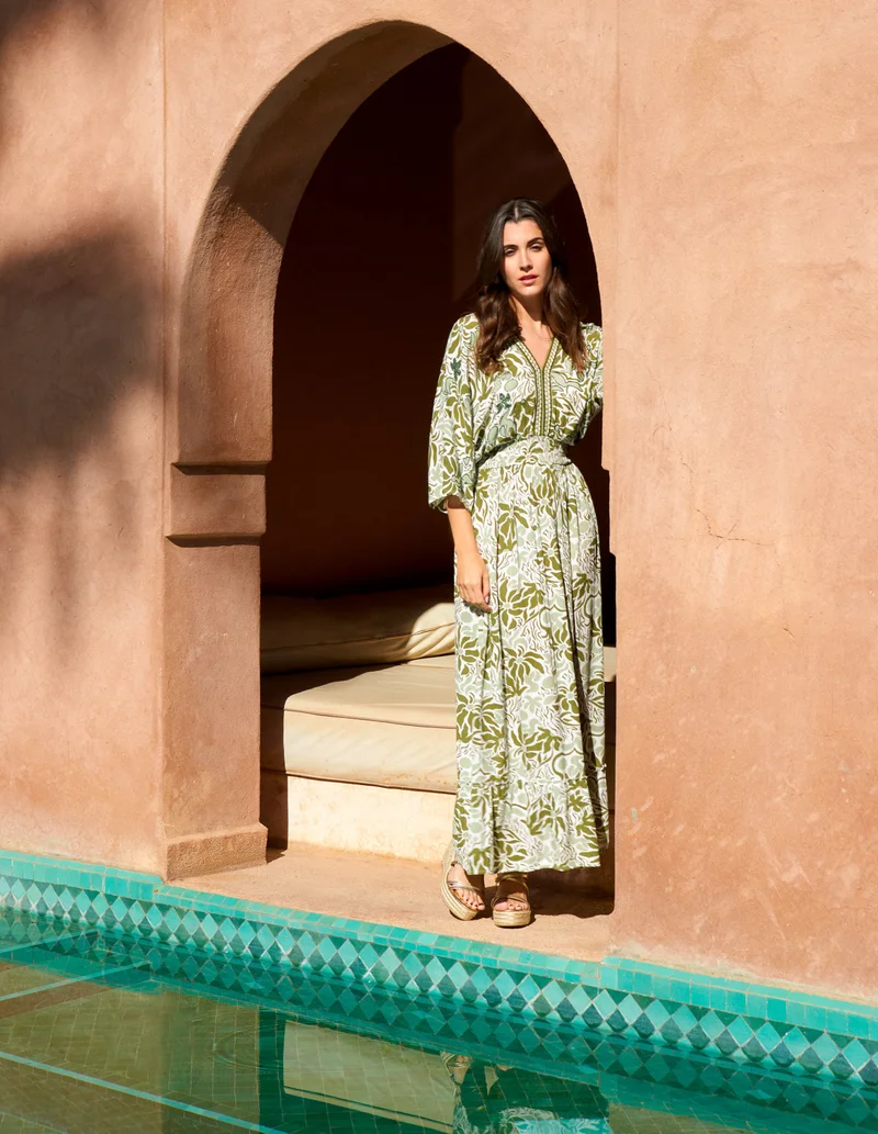 بلو فانيلا Embellished V Front & Back Maxi Dress