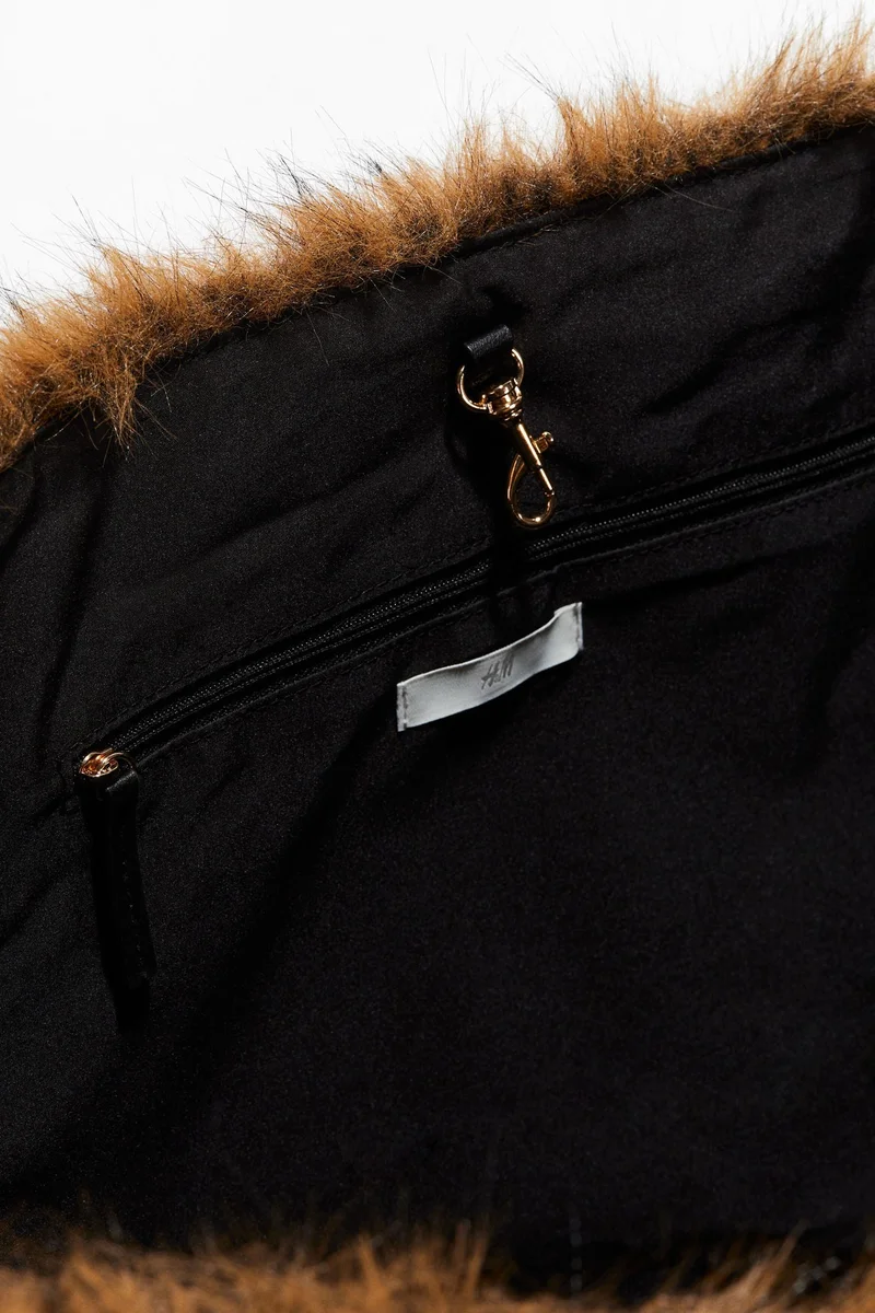 اتش اند ام حقيبة واسعة فضفاضة