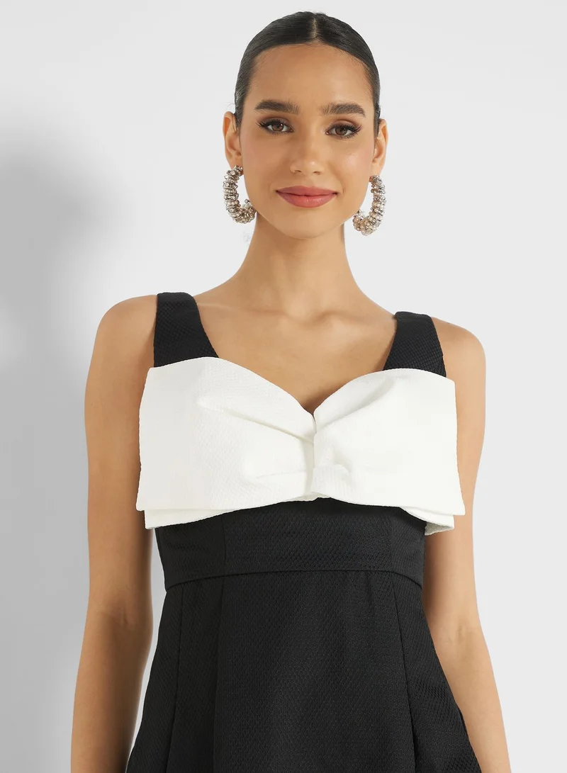 Femi9 Strap Pleated Knitted Dress