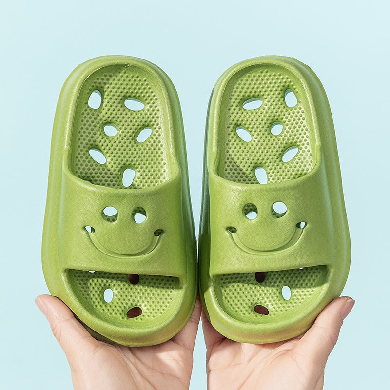 Childrens Bath Bathroom Slippers Summer Non-slip Hollow Water Leakage Non-stinky Feet Indoor Household Soft Bottom Sandals for Boys and Girls Green Smiley-EVA - Image 1