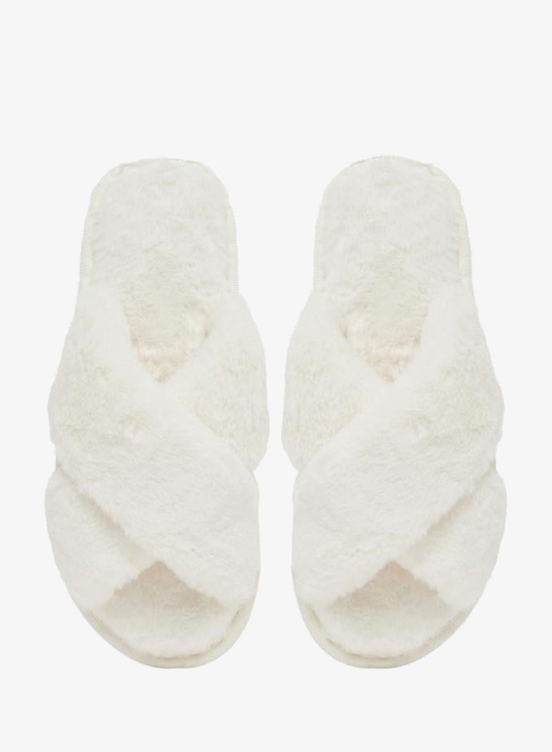 ستايلي شباشب منزلية فرو بحزام متقاطع - Image 5