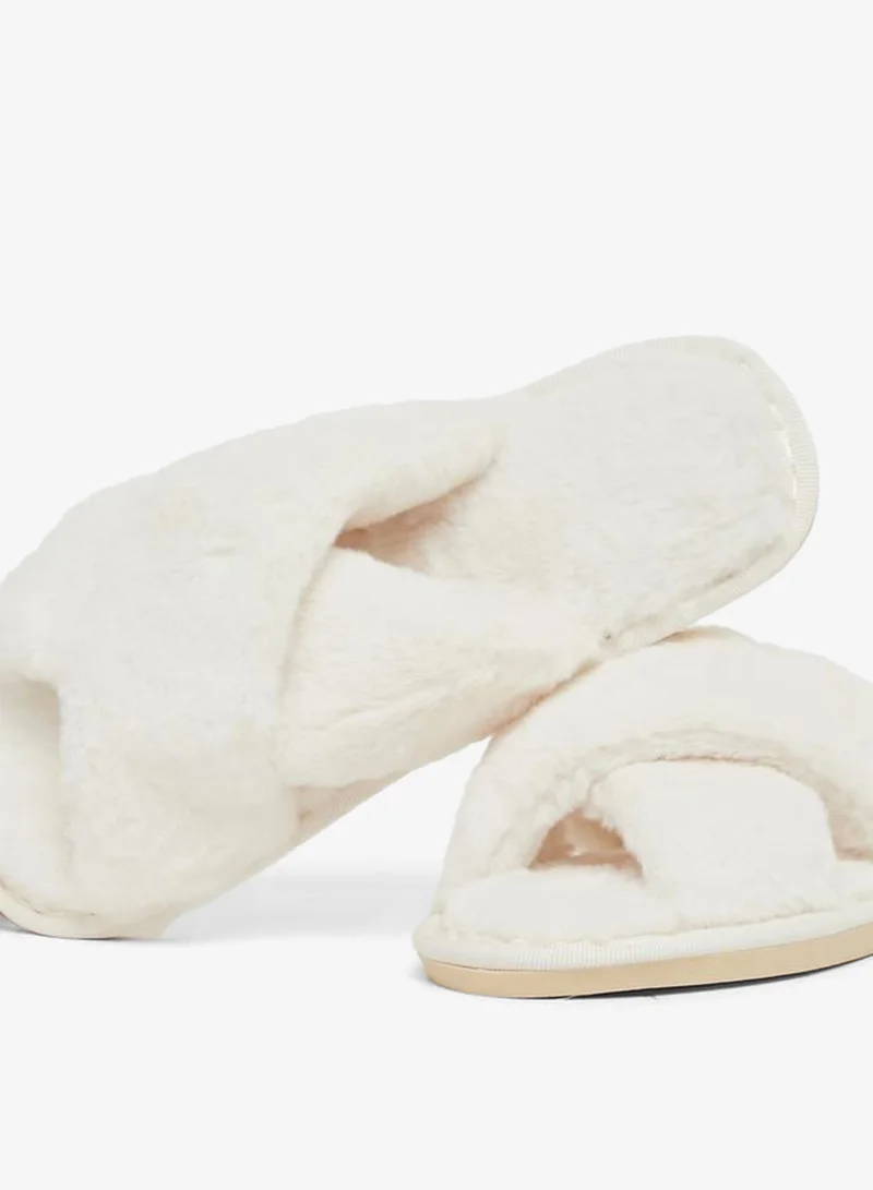 Styli Criss Cross Strap Fluffy Bedroom Slippers