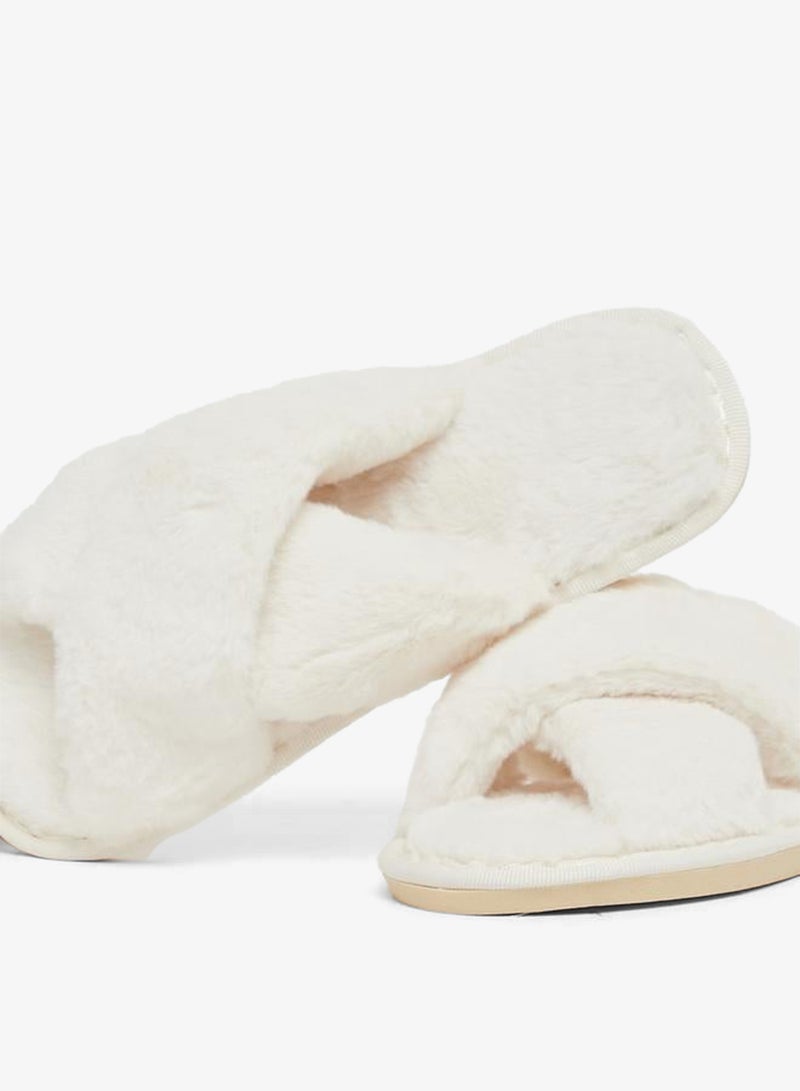 ستايلي شباشب منزلية فرو بحزام متقاطع - Image 3