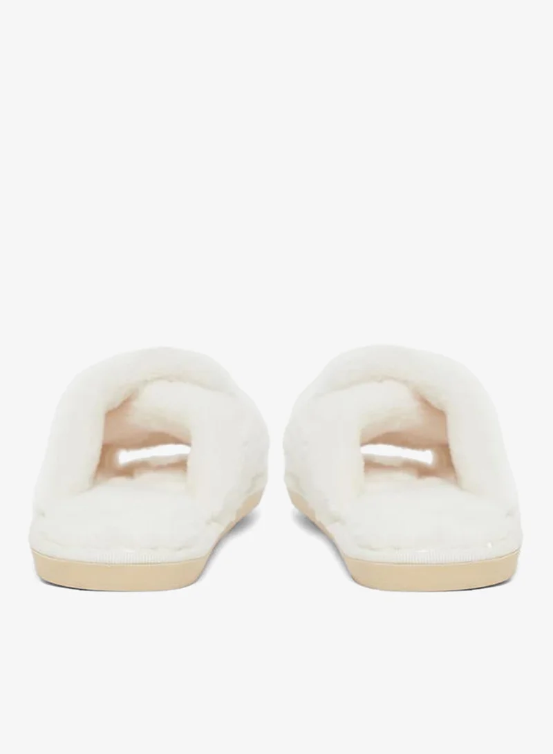 Styli Criss Cross Strap Fluffy Bedroom Slippers