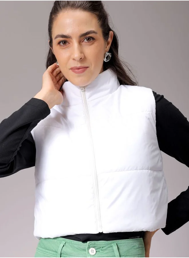 مرفوعة Women Regular White Solid High Neck Sleeveless Outerwear