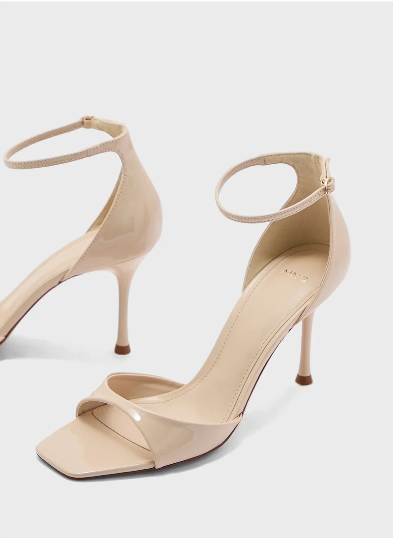 مانجو Patent Leather Effect Heeled Sandal